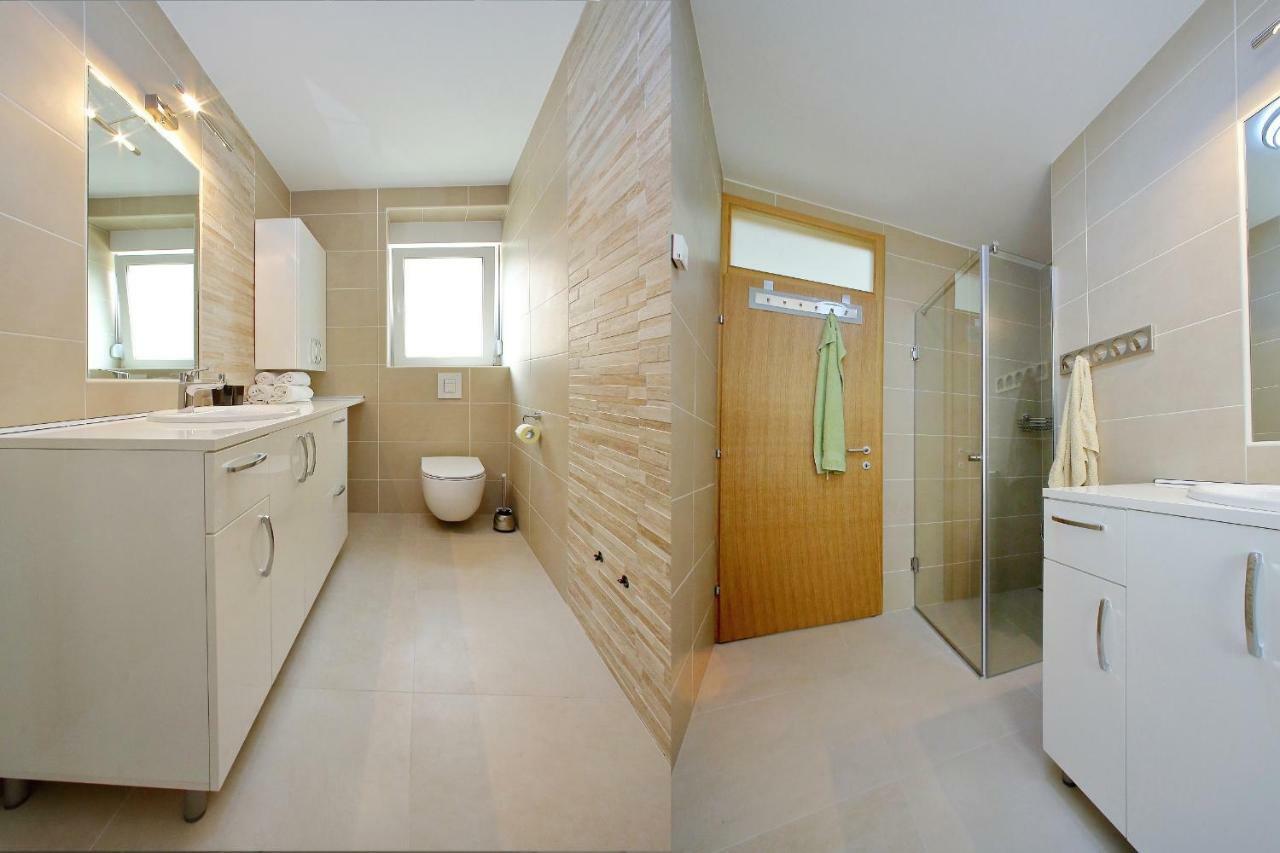 Luxury Apartments Sikiric_2 With Fantastic View On The Sea Bibinje Εξωτερικό φωτογραφία